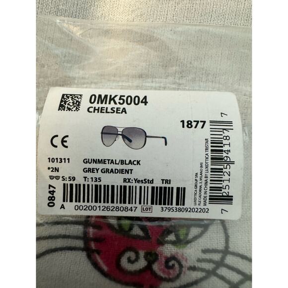 Michael Kors Chelsea Sunglases - Picture 9 of 9